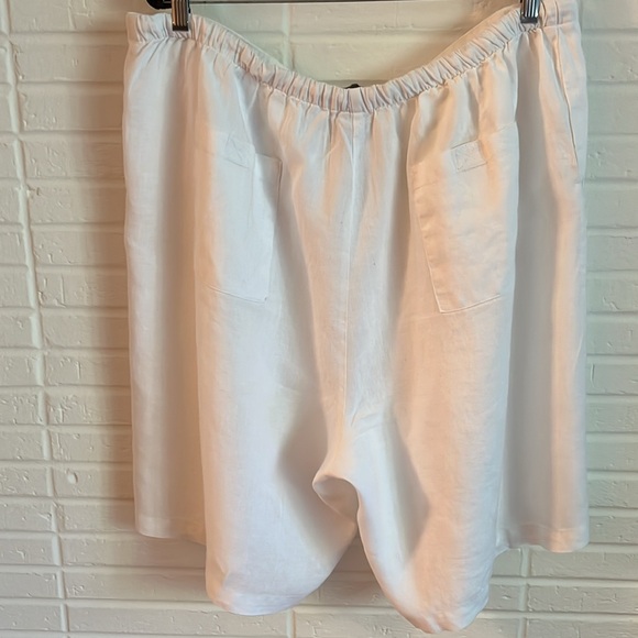 Avenue by Jessica London - Picture 5 of 11